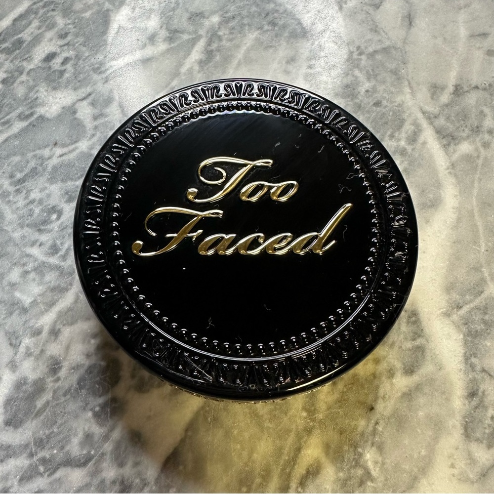 Too Faced Born This Way Complexion Powder Foundation Mocha